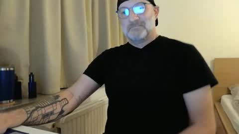 Curman85 online show from February 1, 11:47 pm