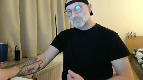 Curman85 online show from March 11, 11:44 pm