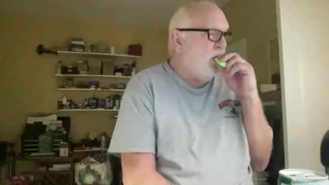 Snapshot of curo69 chatting on January 2, 10:55 pm ALAN online show from January 2, 10:55 pm