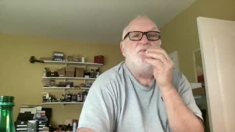 Snapshot of curo69 chatting on January 3, 4:27 pm ALAN online show from January 3, 4:27 pm