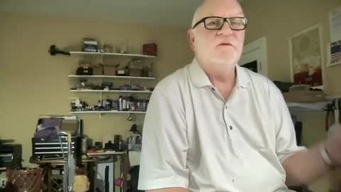 Snapshot of curo69 chatting on March 11, 6:52 pm ALAN online show from March 11, 6:52 pm