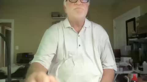 Snapshot of curo69 chatting on October 14, 4:52 pm ALAN online show from October 14, 4:52 pm