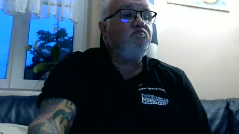 curtus14 online show from June 22, 7:33 pm