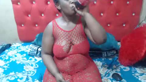 Snapshot of curveass93 chatting on July 6, 3:36 am curveass93 online show from July 6, 3:36 am