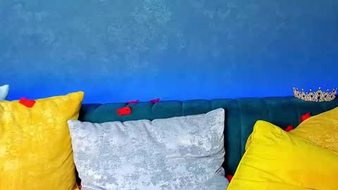 Snapshot of curvy_dynamite chatting on February 13, 5:37 am Sammy online show from February 13, 5:37 am