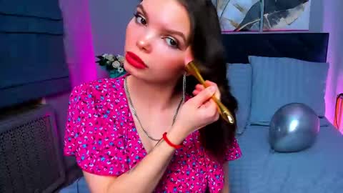 Snapshot of curvy_dynamite chatting on March 4, 1:55 am Sammy online show from March 4, 1:55 am