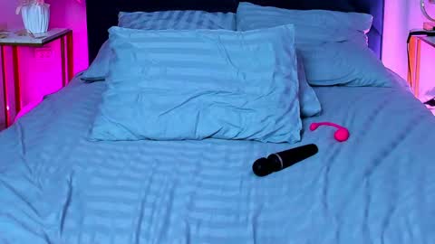 Snapshot of curvy_dynamite chatting on March 10, 7:32 am Sammy online show from March 10, 7:32 am