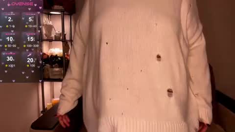 Snapshot of curvy_janie chatting on December 12, 1:28 pm Jane online show from December 12, 1:28 pm