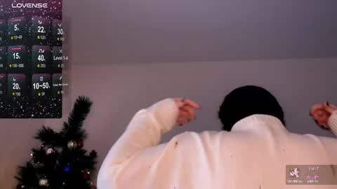 Snapshot of curvy_janie chatting on December 25, 6:31 am Jane online show from December 25, 6:31 am