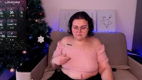 Snapshot of curvy_janie chatting on December 27, 5:42 am Jane online show from December 27, 5:42 am