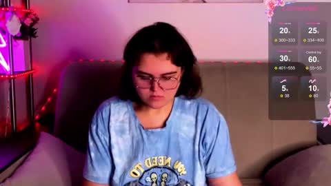 Snapshot of curvy_janie chatting on October 30, 4:14 am Jane online show from October 30, 4:14 am