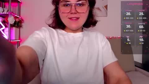 Snapshot of curvy_janie chatting on November 21, 4:44 am Jane online show from November 21, 4:44 am