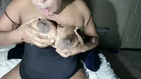 curvybae45 online show from April 8, 1:55 pm