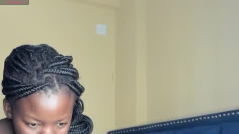 curvyjoan online show from January 30, 8:01 am