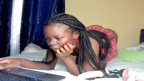 curvyjoan online show from February 11, 8:58 am