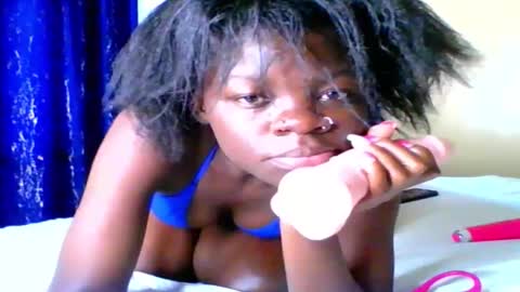 curvyjoan online show from February 18, 8:27 am