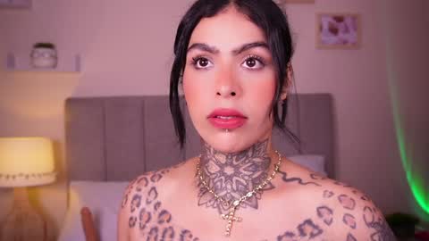 Snapshot of curvyliciouss chatting on December 5, 10:12 pm Samantha online show from December 5, 10:12 pm