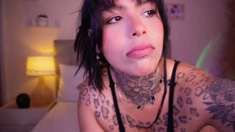 Snapshot of curvyliciouss chatting on February 5, 3:52 pm Samantha online show from February 5, 3:52 pm