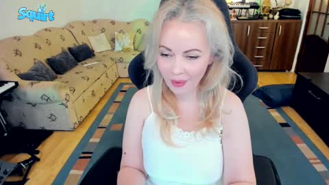 Whitney Lynn online show from March 10, 1:45 am