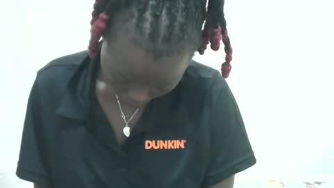 curvynubian online show from April 20, 10:07 am