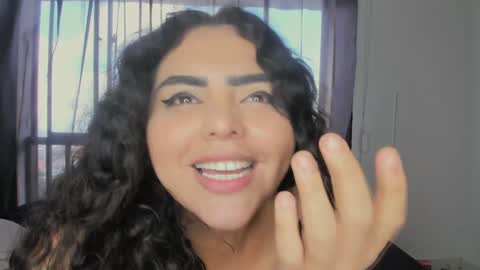 curvypornxxx online show from December 17, 6:42 pm