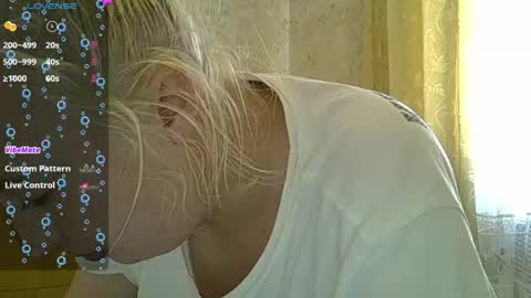 Snapshot of curvywild_lady30 chatting on May 17, 10:44 am Curvy online show from May 17, 10:44 am