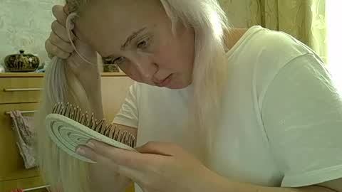 Snapshot of curvywild_lady30 chatting on June 1, 10:50 am Curvy online show from June 1, 10:50 am