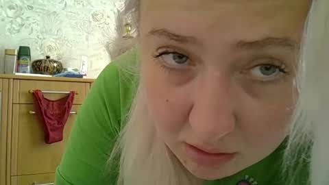 Snapshot of curvywild_lady30 chatting on June 4, 10:32 am Curvy online show from June 4, 10:32 am