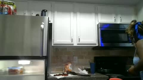 curvyychocolate online show from January 19, 10:17 pm