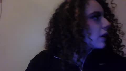 curvyyus online show from February 15, 2:47 pm