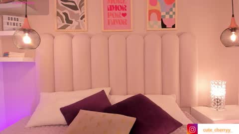 Amber  online show from September 10, 7:58 pm