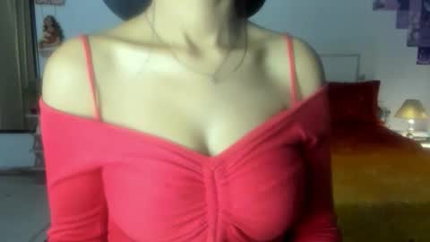 Alisha online show from April 16, 9:39 pm