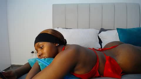 Liya online show from October 23, 3:44 pm