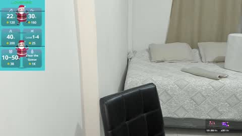 Snapshot of cute_brunett chatting on December 16, 4:55 am Sara online show from December 16, 4:55 am