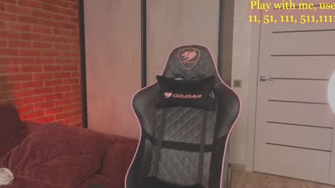 Snapshot of cute_darina chatting on February 6, 7:45 am Everyday stream in the same time online show from February 6, 7:45 am