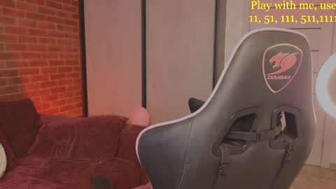 Snapshot of cute_darina chatting on March 2, 7:32 am Everyday stream in the same time online show from March 2, 7:32 am