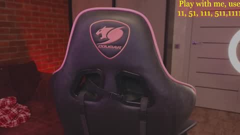 Snapshot of cute_darina chatting on March 11, 1:37 am Everyday stream in the same time online show from March 11, 1:37 am