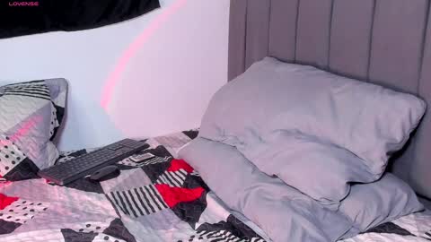 Snapshot of cute_diego_ chatting on December 20, 11:26 pm Diego online show from December 20, 11:26 pm