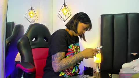 Snapshot of cute_elii chatting on May 24, 12:43 pm Independent Model online show from May 24, 12:43 pm