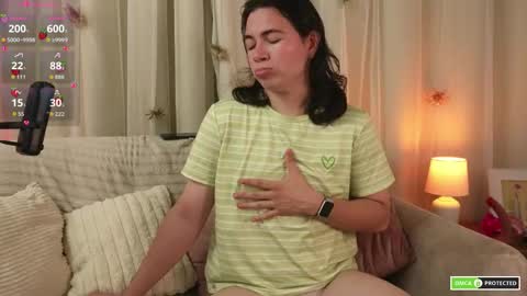 Snapshot of cute_erelis chatting on February 20, 3:25 am You Erelis online show from February 20, 3:25 am