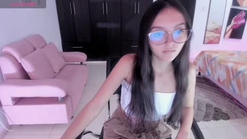 Bella Fox online show from September 9, 1:43 pm