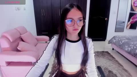 Bella Fox online show from September 15, 1:11 pm