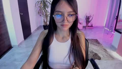 Bella Fox online show from April 18, 3:27 pm