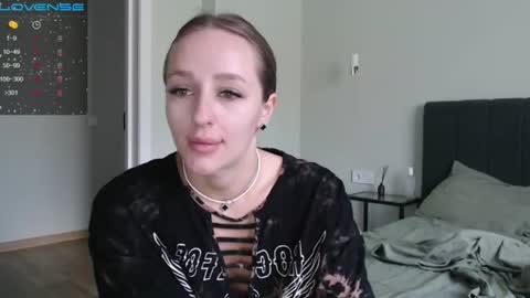 Snapshot of cute_girl_mia__ chatting on July 4, 6:30 am cute_girl_mia__ online show from July 4, 6:30 am