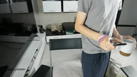 Snapshot of cute_grecha chatting on May 28, 9:50 am Grisha online show from May 28, 9:50 am