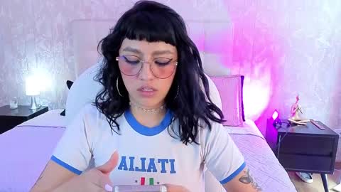 Sofa  online show from April 21, 7:50 pm