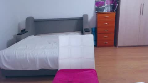 cute_jes online show from January 27, 5:26 pm