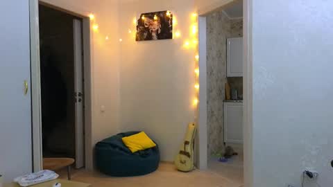 Kite and Jack online show from February 9, 6:05 pm