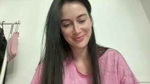 cute_kriss94 online show from May 6, 8:36 pm