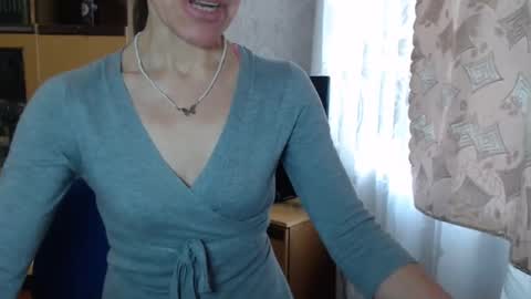 cute_lion_ online show from January 14, 9:13 am